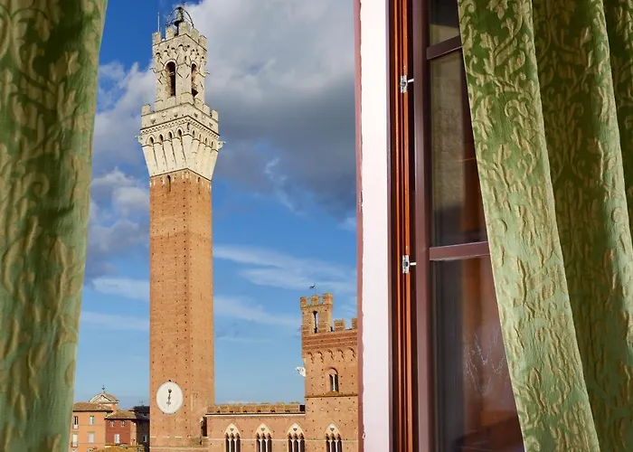 Piazza Del Campo Honeymoon