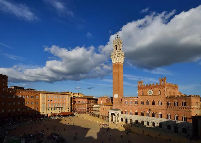 Piazza Del Campo Honeymoon Apartment